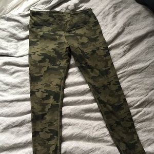 90 Degree Camo Leggings size small